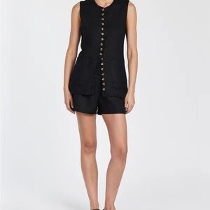 Black Dissh Linen Shorts